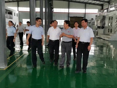 省、市領(lǐng)導(dǎo)蒞臨我司漢中設(shè)備制造基地考察